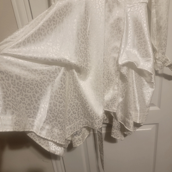 NWT - TOV Holy White Animal Print Jacket - Picture 5 of 6